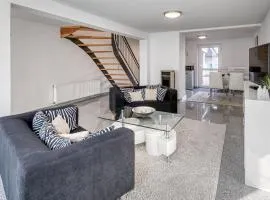 Ferienwohnung Seehus - Modernes Ferienhaus mit Sauna, Seezugang und Bootsanlegeplatz