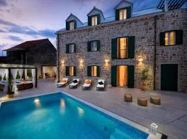 Villa Eterna