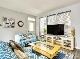 7 Mi to Dwtn Portland - Home with Patio!
