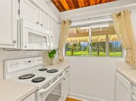 Beautiful 2 Br 2.5 Ba Condo Golf Course View, Pool, Hot Tub (209AB)