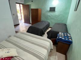 Posada el Yacaré, bed and breakfast v destinaci Colonia Carlos Pellegrini