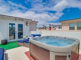Rooftop Patio Hot Tub AC Beach & Bay Views