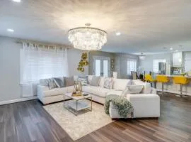 Silver Springs Home Walk to Downtown!