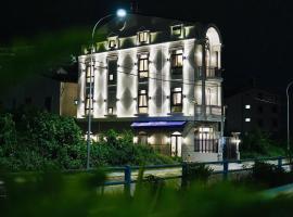 Hạ Tím Villa, hotel in Ấp Xuân An