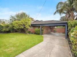 Magnificent Beachside Living at Heart of Mornington、モーニントンのスパホテル