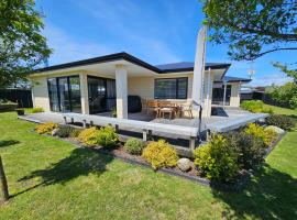 10 @ Wai Matangi, villa in Turangi