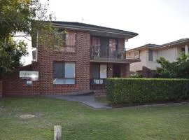 Parkside 1 South West Rocks - Bring your own linen.