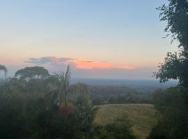Mountain hideaway Blue Mountains, hotel in Kurrajong