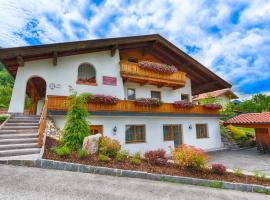 Haus TIROL, wellness hotel v destinaci Thiersee