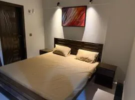 3 bed furnished appartment with free wifi and kitchen facility