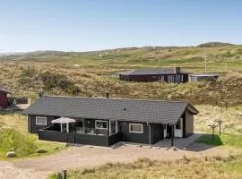 Three-Bedroom Holiday Home In Hvide Sande
