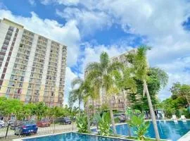 Spacious Condo Unit with Balcony