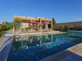 Villa Iris ,Moderne & Élégant avec Piscine &Jardin