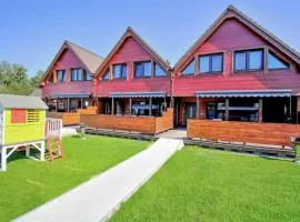 Beautiful Home In Mielenko With Wifi