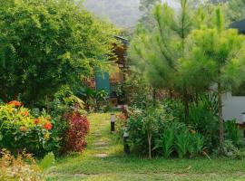Anna Little Garden - Homestay Sóc Sơn - Thong House, chata v Hanoji