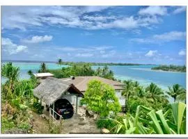 Maison avec vue exceptionnelle lagon et mer, accès privé lagon