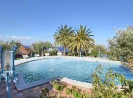 1 Bedroom Amazing Apartment In Staletti