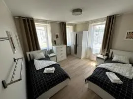 Helfant Luxembourg Deluxe Double Room 4