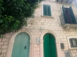 Vannelli Rooms