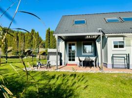 Ferienhaus Usedom Familie Stopp Haus 21、Lütowのホテル