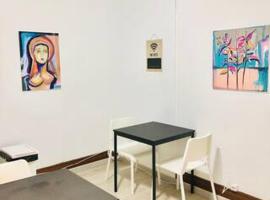 Private Room 101 in Guest House da Fonte, hotel in Figueira da Foz