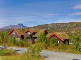 Grand Log Cabin with Fireplace and 12-14 Beds
