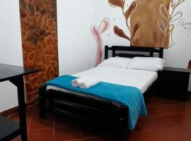 Hostal posada San jose, ξενοδοχείο σε San José de Suaita