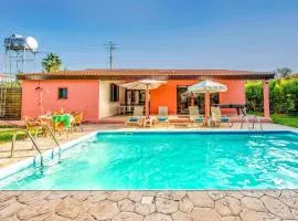 Villa Poppy by Villa Plus