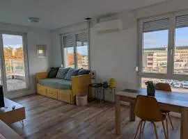 Appartement moderne avec terrasse et vue panoramique