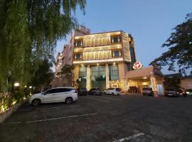 Hotel Indah Palace Solo, ξενοδοχείο σε Solo
