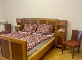 Zámek, hotel v destinaci Hošťálkovy