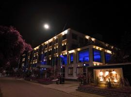 THE FAME HOTEL, hotel v mestu Jādabpur