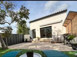 "La maisonnette"Au calme et sans vis à vis classé 3 etoiles