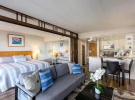 1519 Ilikai Collection 9. Beachfront Resort, upgraded