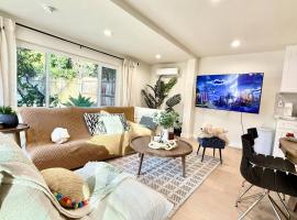 Jies choice Contemporary Elegance in Altadena, Hotel in Altadena