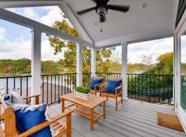 Less Than 1 Mi to Marina Lake Norman Home with Pool Access!, villa en Terrell