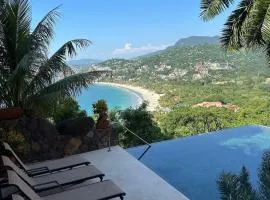 Luxury Residence at Vista Bay 103