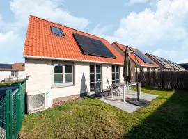 Cozy polder house on the Westhinder domain