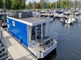 Water Lodge in Naarden with Marina Views
