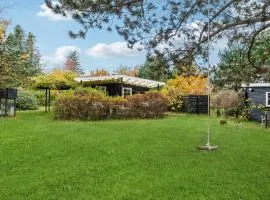 2 Bedroom Lovely Home In Gilleleje