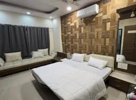Satyabhama HomeStay-Ruby- Luxury one RK appartment