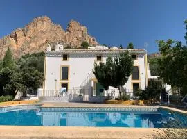 Casa rural en Castril - HUERTA MARTIN - Escapada con Piscina en Sierra de Castril -