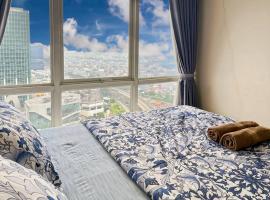BEST View 1BR Apt Callia with Pool, Gym & Wi-Fi by 2ndHome, hotell sihtkohas Jakarta
