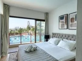 Aqua House Valentino