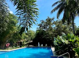 Banlaw Garden Resort, hotel con bañera de hidromasaje en Puerto Princesa