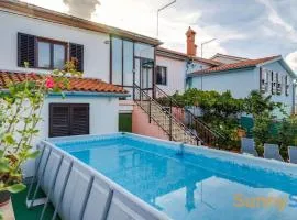 Apartment with a private POOL