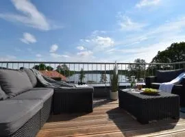 Exklusives Ferienhaus am See mit Hund, Sauna, Garten, 140qm
