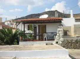 Ferienhaus "KATO RUGA" in Kerames