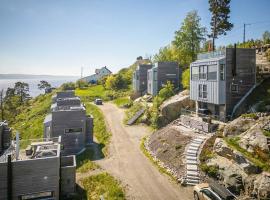 4 Bedroom Gorgeous Home In S&aelig;tre, hotel de lujo en S&aelig;tre