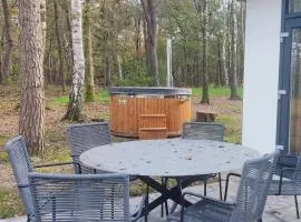 Natuurchalet Hellendoorn met Hottube!